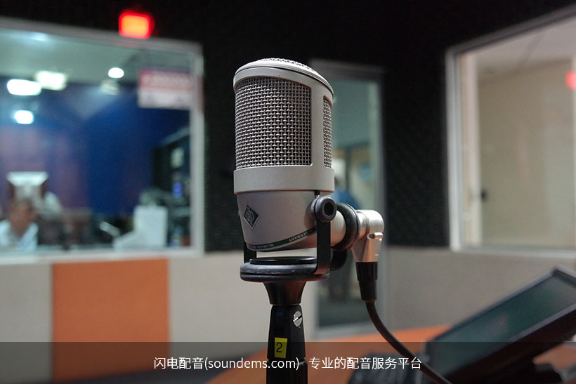 microphone-1562369_1920.jpg